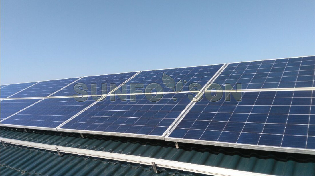 Sistema de montaje solar de techo de azulejos