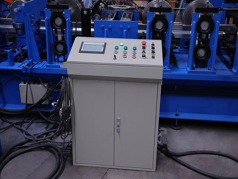 Máquina formadora de rollos de pilar de estante de servicio pesado