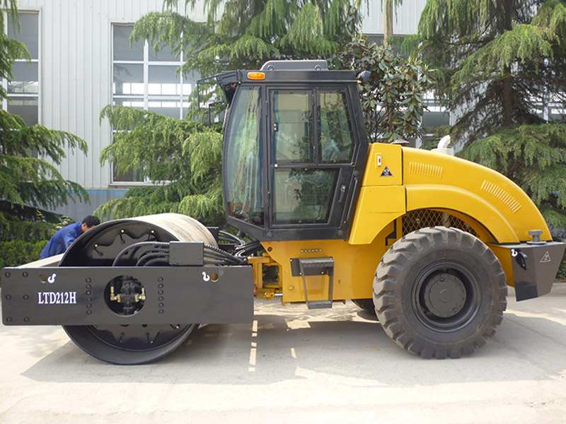 single drum vibratory roller smooth drum vibratory roller